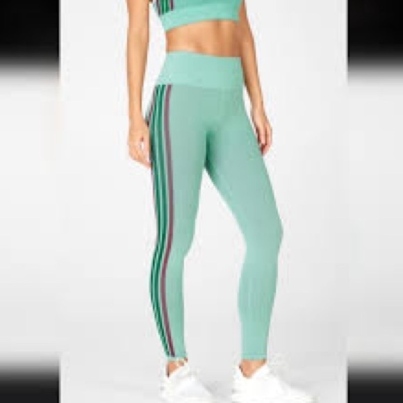 Fabletics High-Waisted Seamless Stripe Legging  Lunar Blue Stripe medium new - Picture 9 of 9